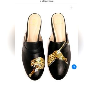 Alepel leather mules hand printed leopard. Worn only once. Very comfortable!